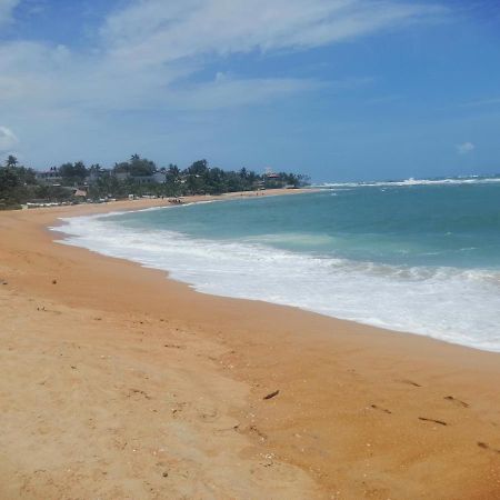 Rainbowswell Beach Resort Unawatuna Esterno foto